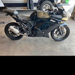 Kawasaki Ninja 250 R 