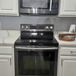 Samsung Electric Range And Over The Range Microwave
