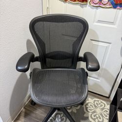 Herman Miller Aeron Office Chair ( SIZE B ) FULLY LOADED !!