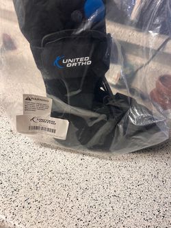 United Ortho Short Air Cam Walker Fracture Boot