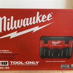 Milwaukee M18 Vacuum
