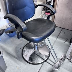 Hair Cutting Chair 