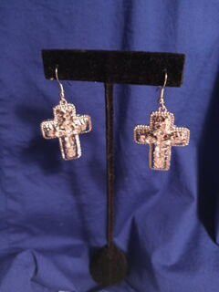 Earings
