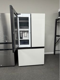 Refrigerator French door white glass