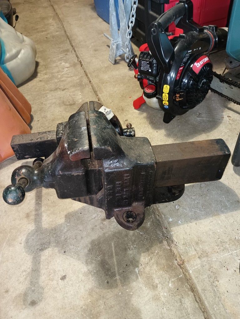 Reed Vise