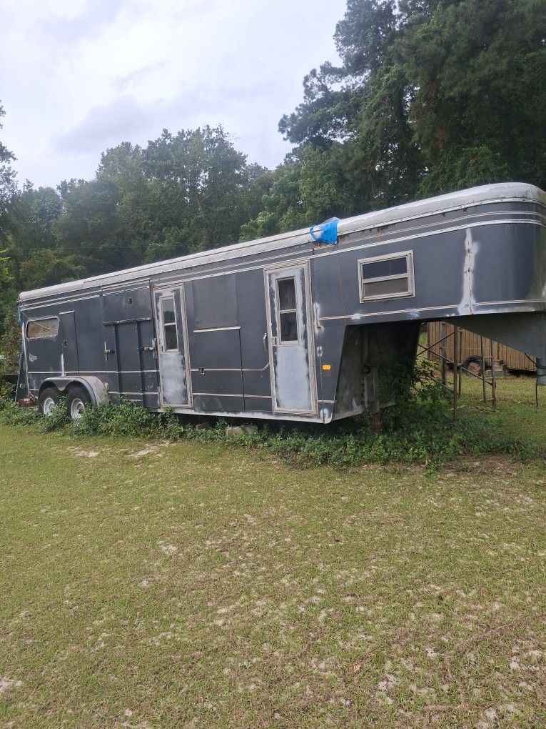 Horse Trailer