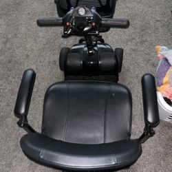 Electric Wheelchair/scooter 