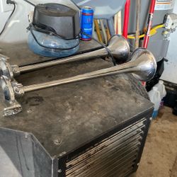 Air Horns