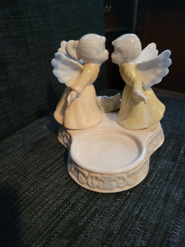 Lladro Kissing Angels Candle Holder