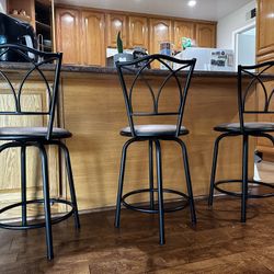 3 High Chair/ Adjustable Stool