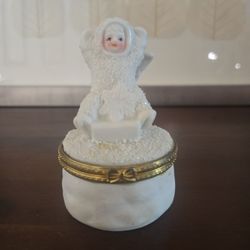 Porcelain Angel Trinket Box – 4” Hinged Keepsake
