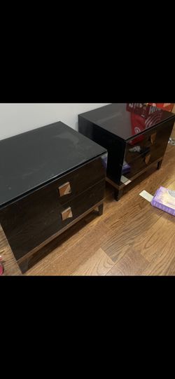 Black And Gold Nightstand 