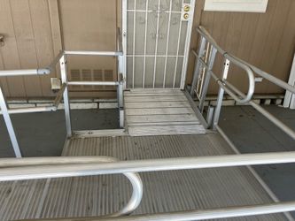 Wheelchair ramp