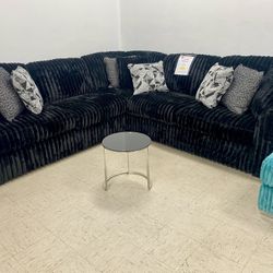 Sectional $1,899
