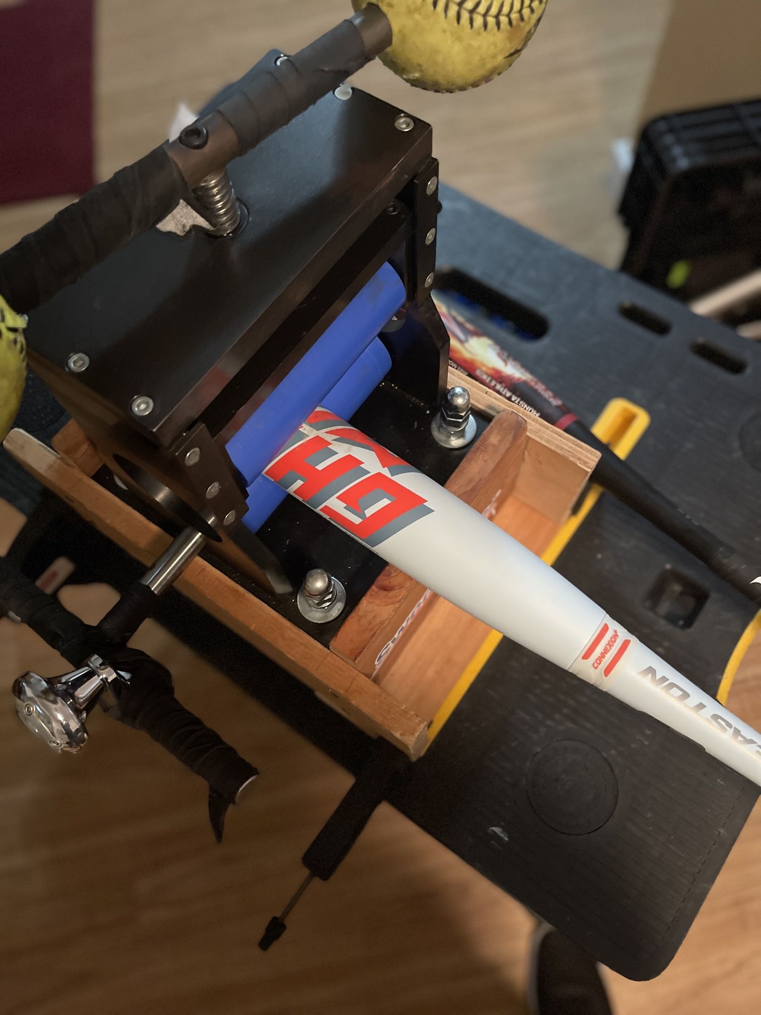 Bat Rolling Speed Up The Break In Process Of Your Softball Or Baseball Bat-All Leagues