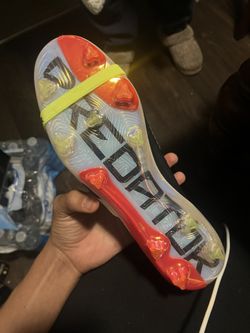 Adidas Predator Size 7’5 (260) Retail