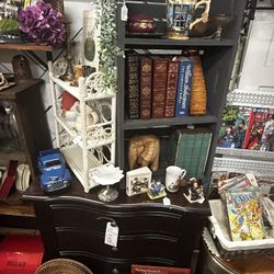 Lovely 3 Drawer Antique Dresser