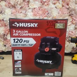 
Husky
3 Gal. 120 PSI Portable Electric Oil-Free Light Duty Pancake Air Compressor with Fold Down Handle and 1-Quick Coupler