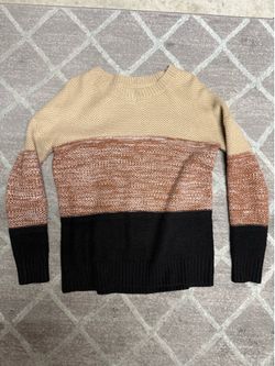 Woman’s color block sweater