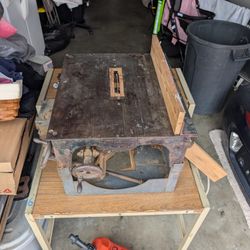 Old School Table Saw. Works Great