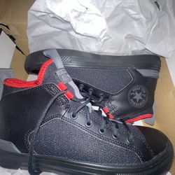 Chuck Taylor Converse size (6) Mens 35$