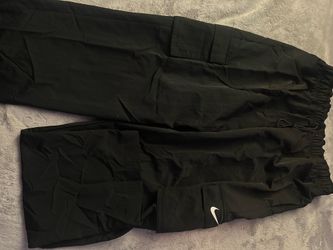 Nike cargos- Never worn