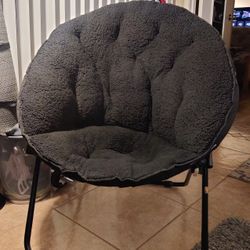Black Sherpa Saucer Chair