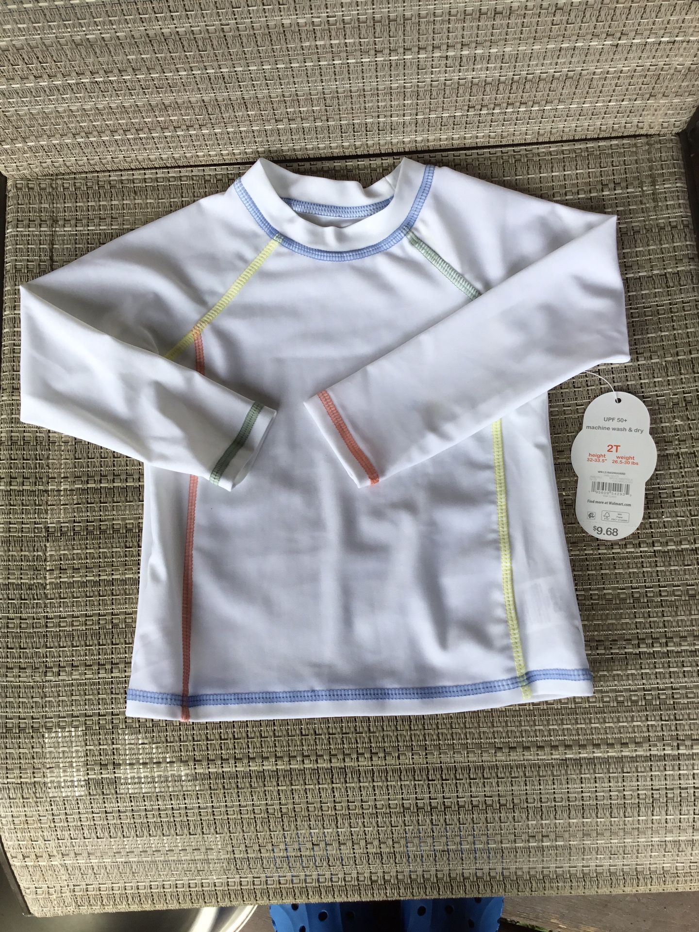 New With Tag - Toddler Size 2T Rash Guard Outdoor Sun Wear UPF 50 +  Machine Wash And Dry Top