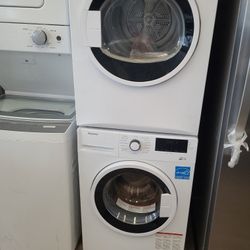 Blomberg  Set Brand New Size 24w 66h. We Are Located Att 1749 E Main St Bridgeport 