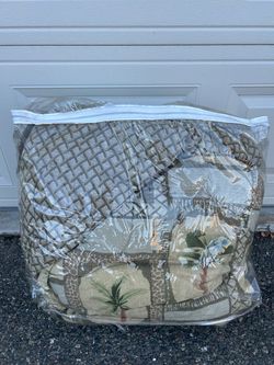 HOME TRENS COMFORTER SOFT PERCALE 50% Coyton 50% polyester Size : CAL KING Very comfortable