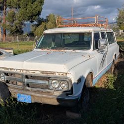 71 GMC Suburban 