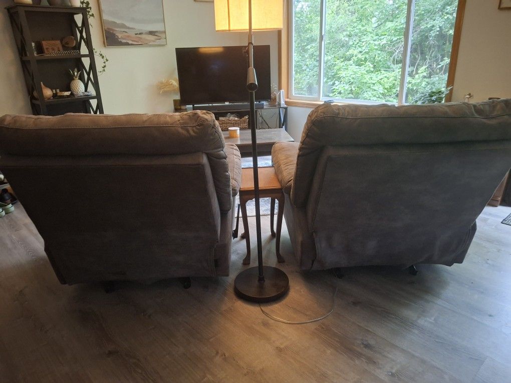 2 Gray Recliners