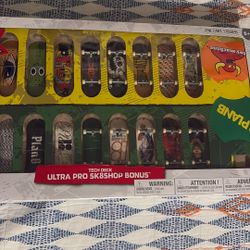 20  Board Exclusive Teck Deck Box  