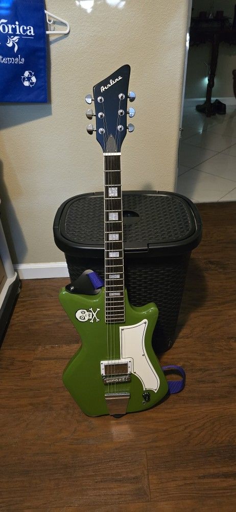 Airline Jeston Junior Ghoulie Green Elexteic Guitar