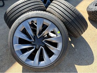 4X 20” 2026 Tesla Model Y Helix 2.0 Gray wheels Hankook EVO 255/40/20 TPMS 100%