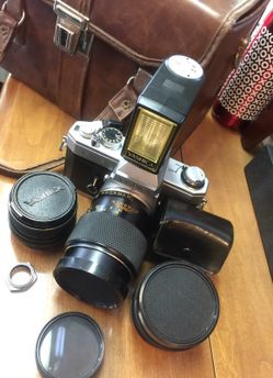 Vintage yashica camera with 4 lens and flash