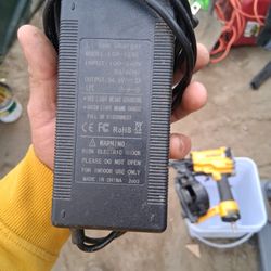 Charger Electric Scooter 