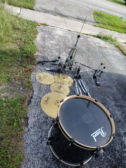 Partial Used Pearl Drum Kit