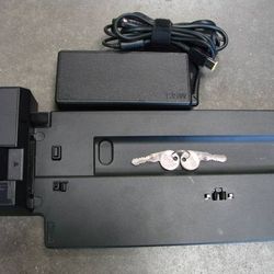 Lenovo ThinkPad ULTRA Docking Station Type 40AJ with 2 Keys + 135W AC Adapter