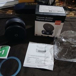 Vacuum  Suction. Magnetic Bracket To Put The Phone In The Car