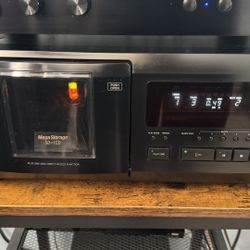 SONY CDP-CX53 CD Changer in Good Condition (No Remote)