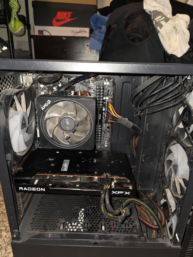 Budget Gaming PC Rx 6650 Xt