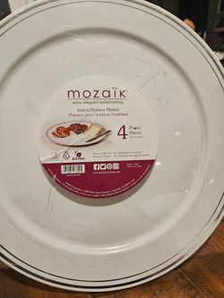 4 pk plastic platters