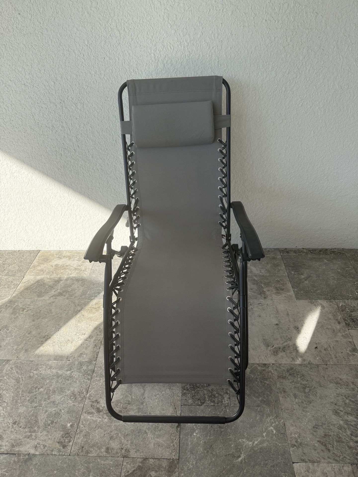 Zero Gravity Folding Lounge Chair