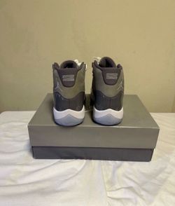 Jordan 11 cool grey size 8.5 new