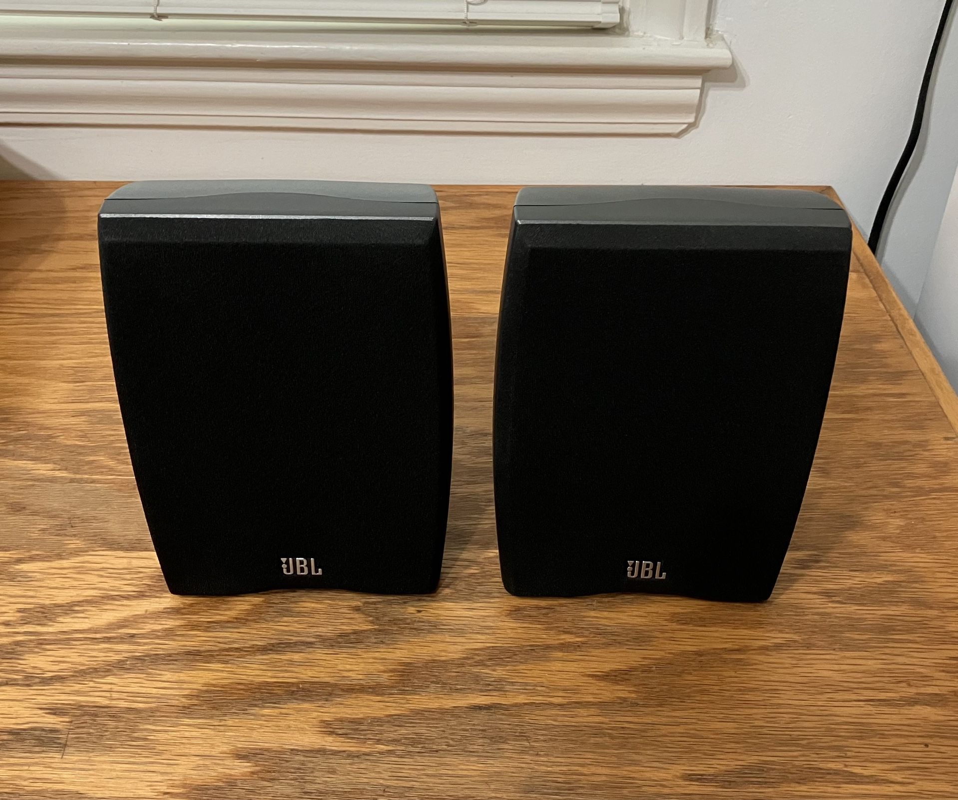 Untested Damaged JBL N24II Northridge Series Speaker Pair Monitors N24 II Speakers