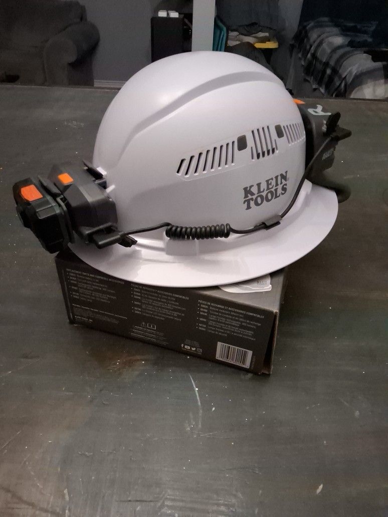 Klein Full Brim Ventilated Hardhat With Quick Adjust Ventilated Suspension Rig Open Box Never Used Including Rechargeable Cooling Fan Kit ,power Bank
