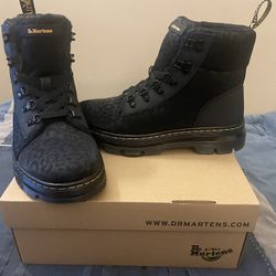 Women’s Dr. Martens (pickup only)