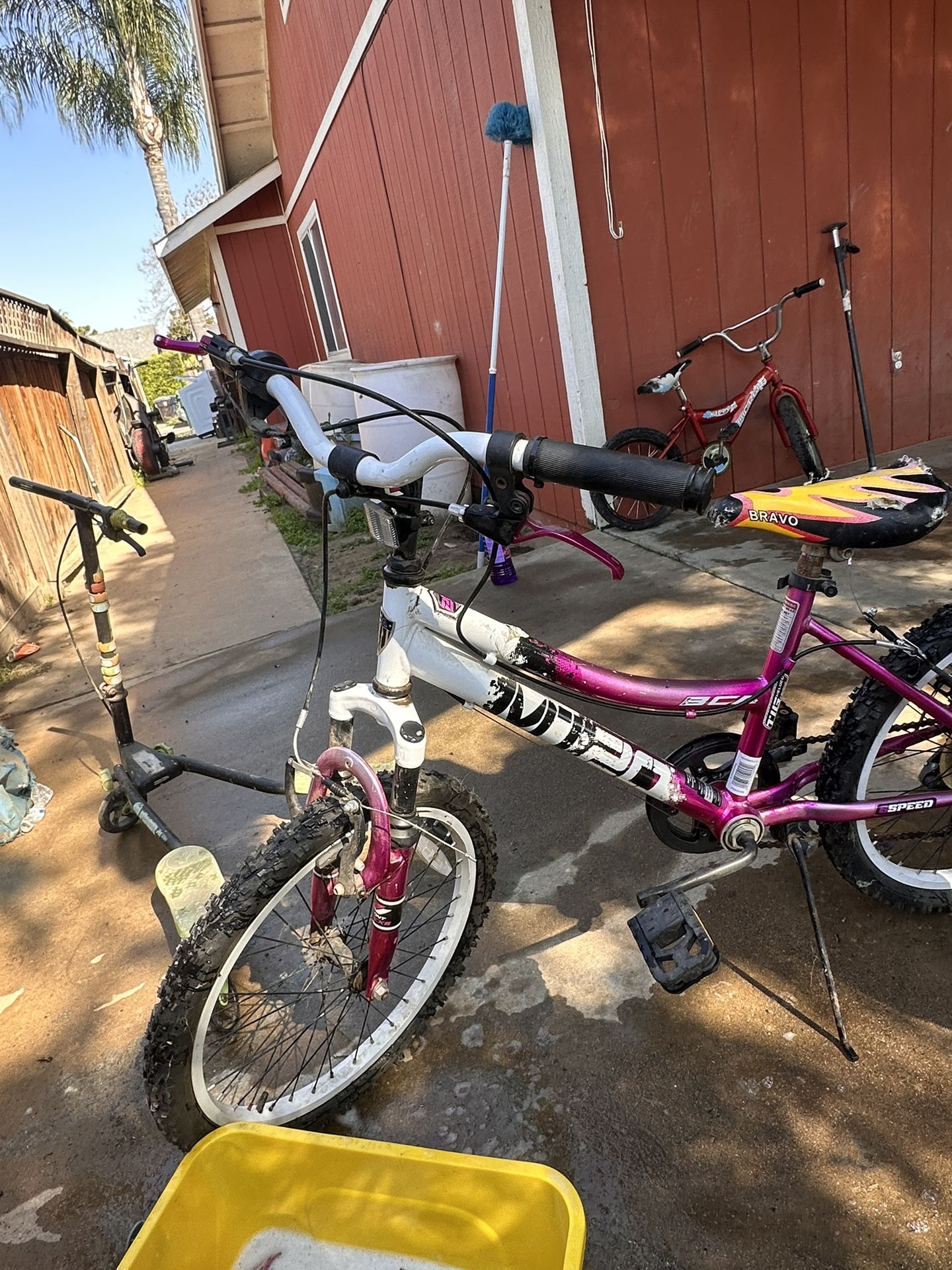 Girl Mountain Bike  Good Condition