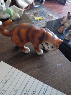 Vintage orange tabby cat figurine